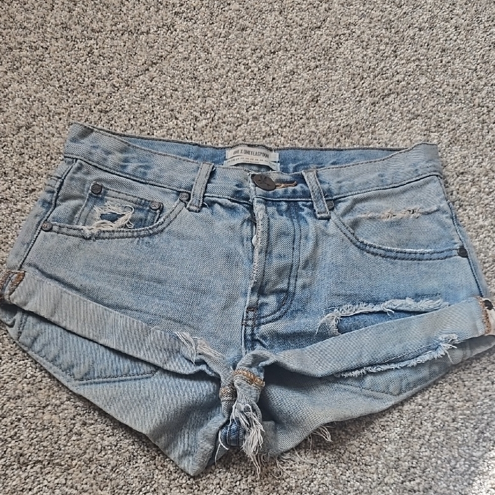 ONE X ONETEASPOON JEAN SHORTS SIZE 23 BANDITS